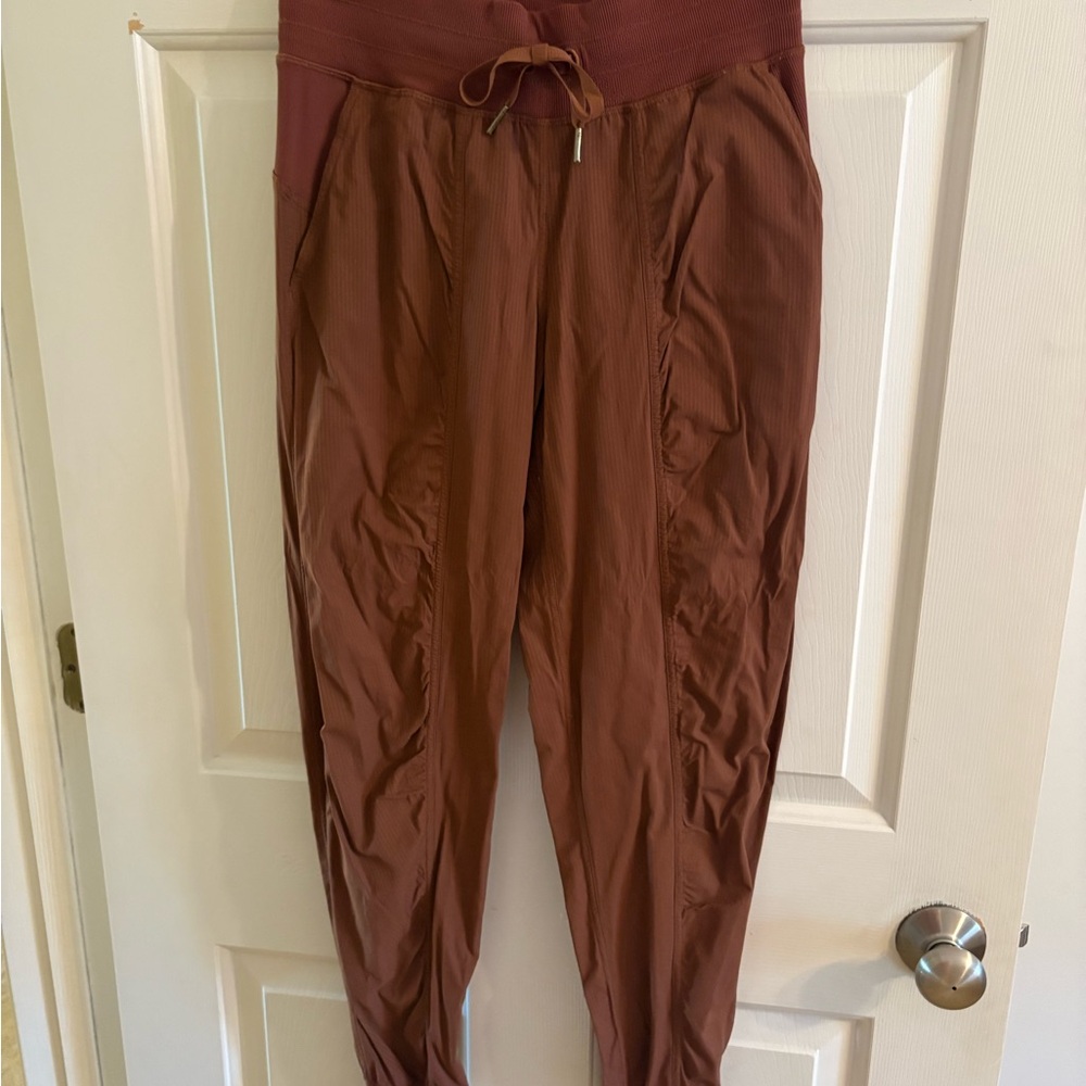 Lululemon dance studio joggers